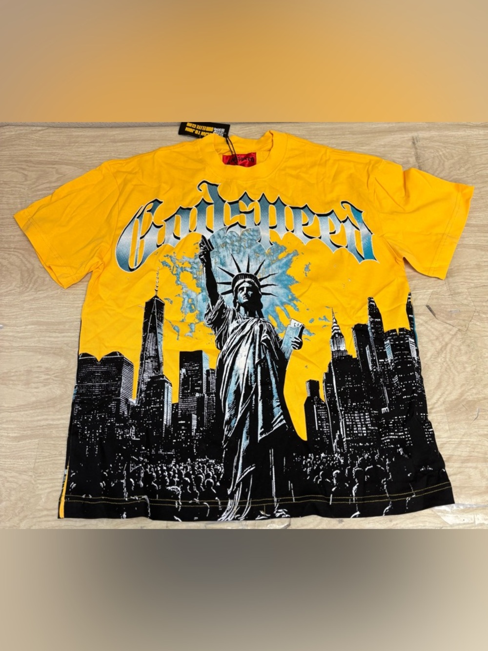 Godspeed Statue of Liberty T-Shirt, Yellow - Small